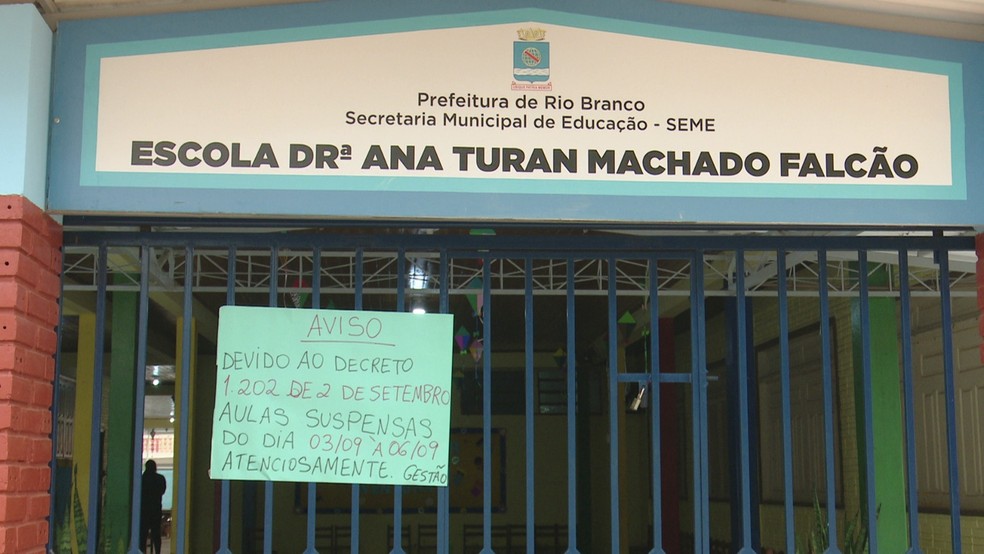 Poluição do ar em Rio Branco é classificada como 'perigosa' e aulas são suspensas — Foto: José Rodinei/Rede Amazônica