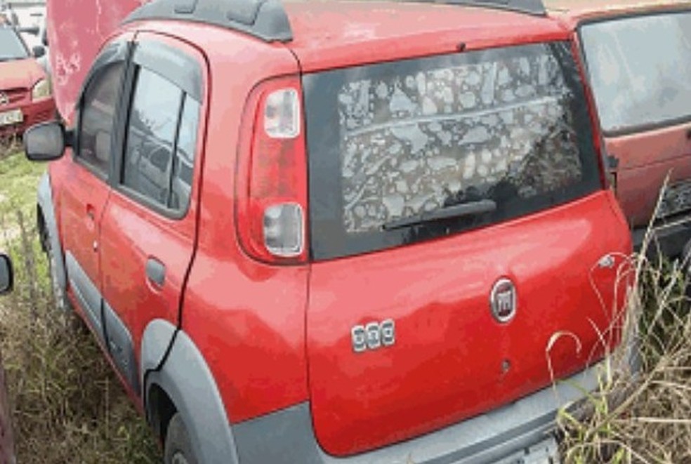 Fiat Uno, ano 2010/2011 — Foto: Dentran/Divulgação