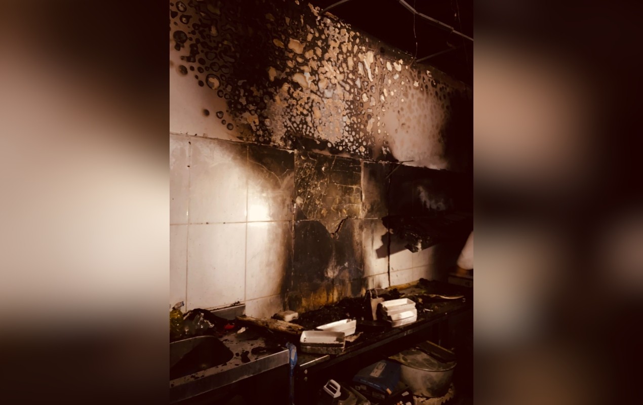 Incêndio destrói cozinha de espetaria recém-inaugurada em Avaré; veja vídeo