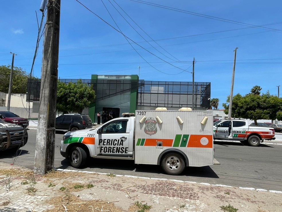 Criminosos invadem residência e matam quatro pessoas em Itarema, no Ceará. — Foto: Mateus Ferreira/ SVM
