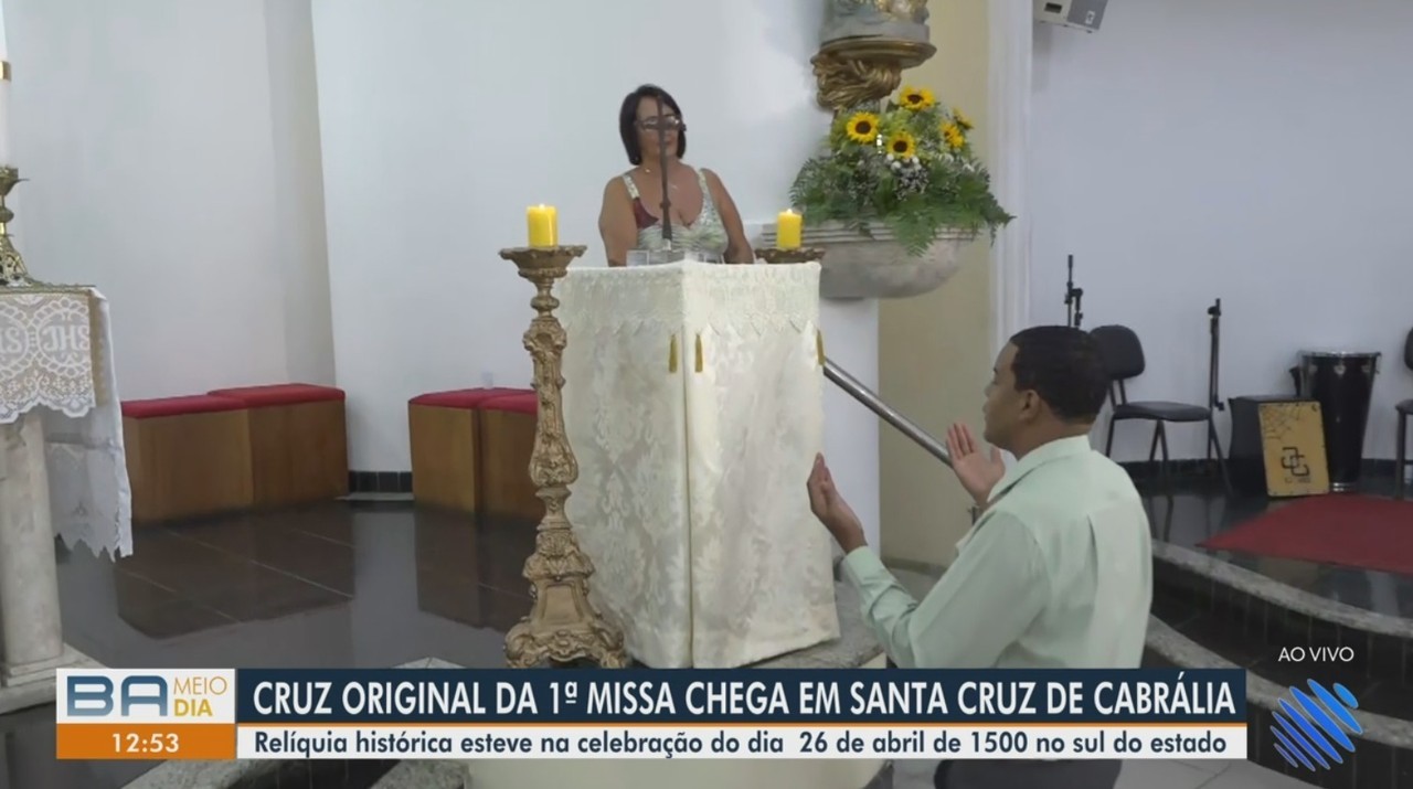 Cruz original Da Primeira Missa Realizada no Brasil Chega à Bahia | Bahia