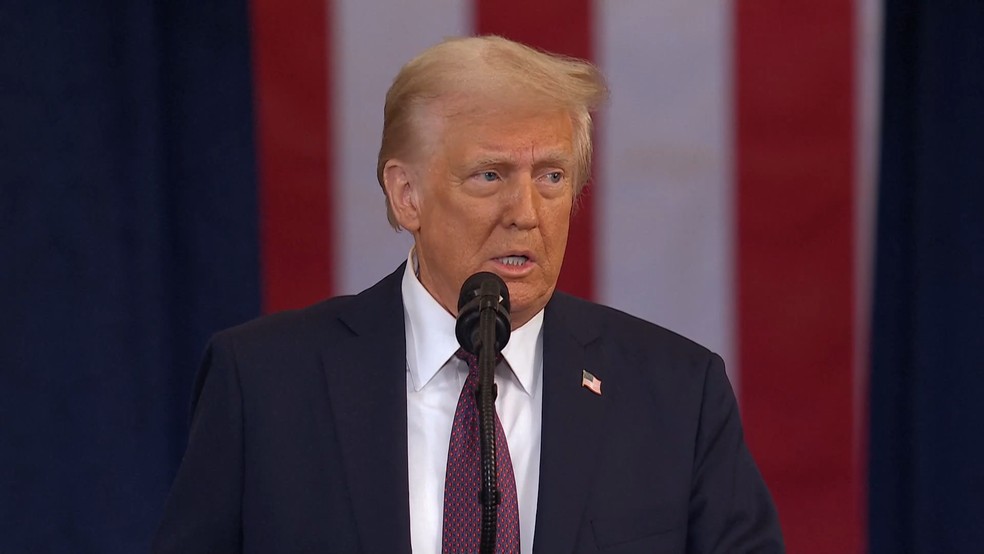 Donald Trump em seu primeiro discurso como presidente — Foto: REUTERS