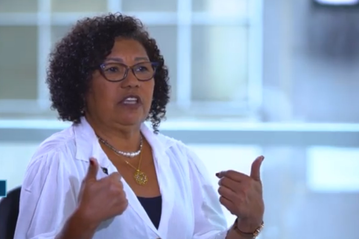 Candidata do PSTU ao governo de SP, Vera Lúcia defende fim das escolas cívico-militares, em entrevista