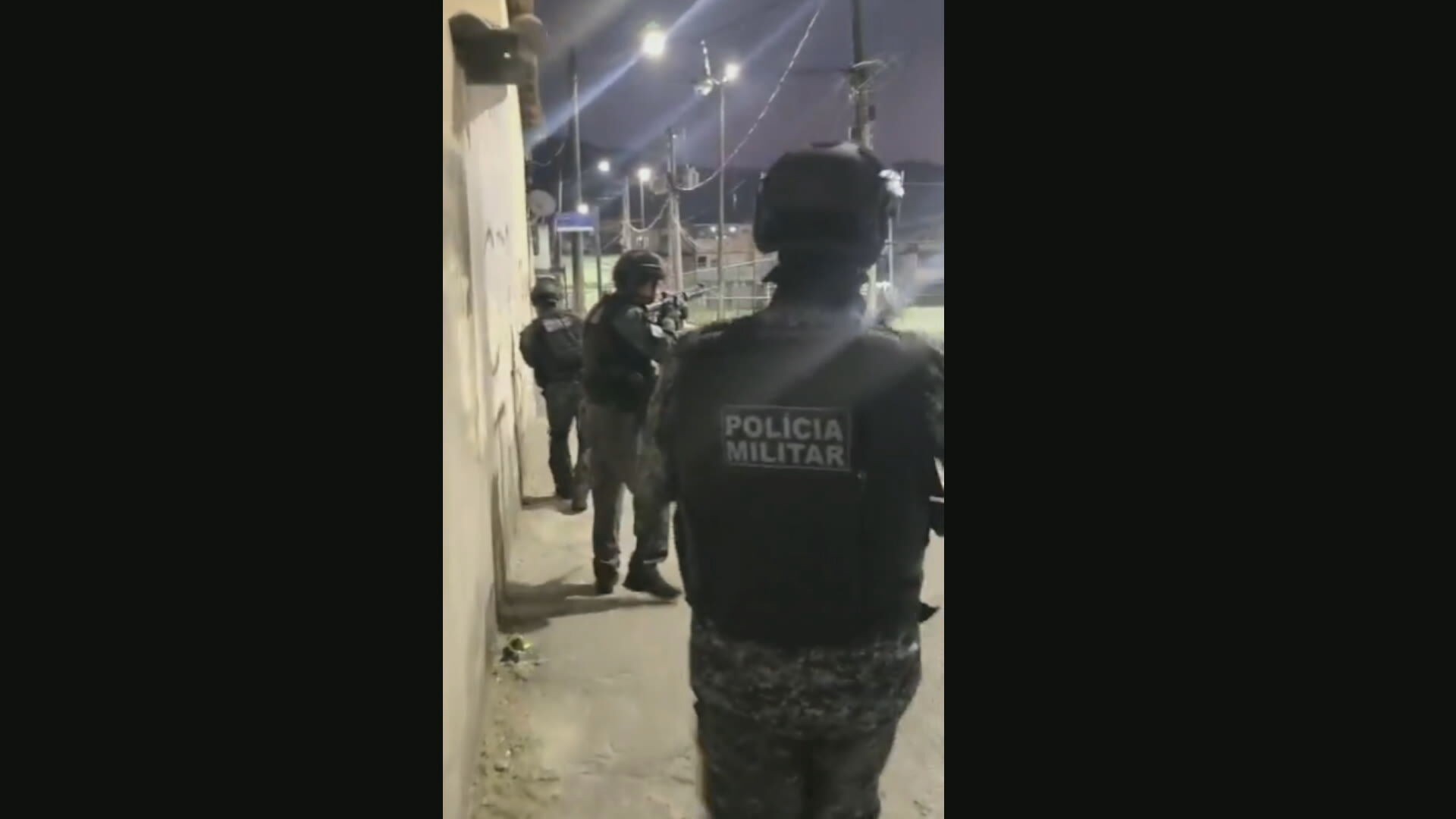 Operação contra o crime organizado na Zona Oeste fecha escolas, afeta postos de saúde e desvia linhas de ônibus