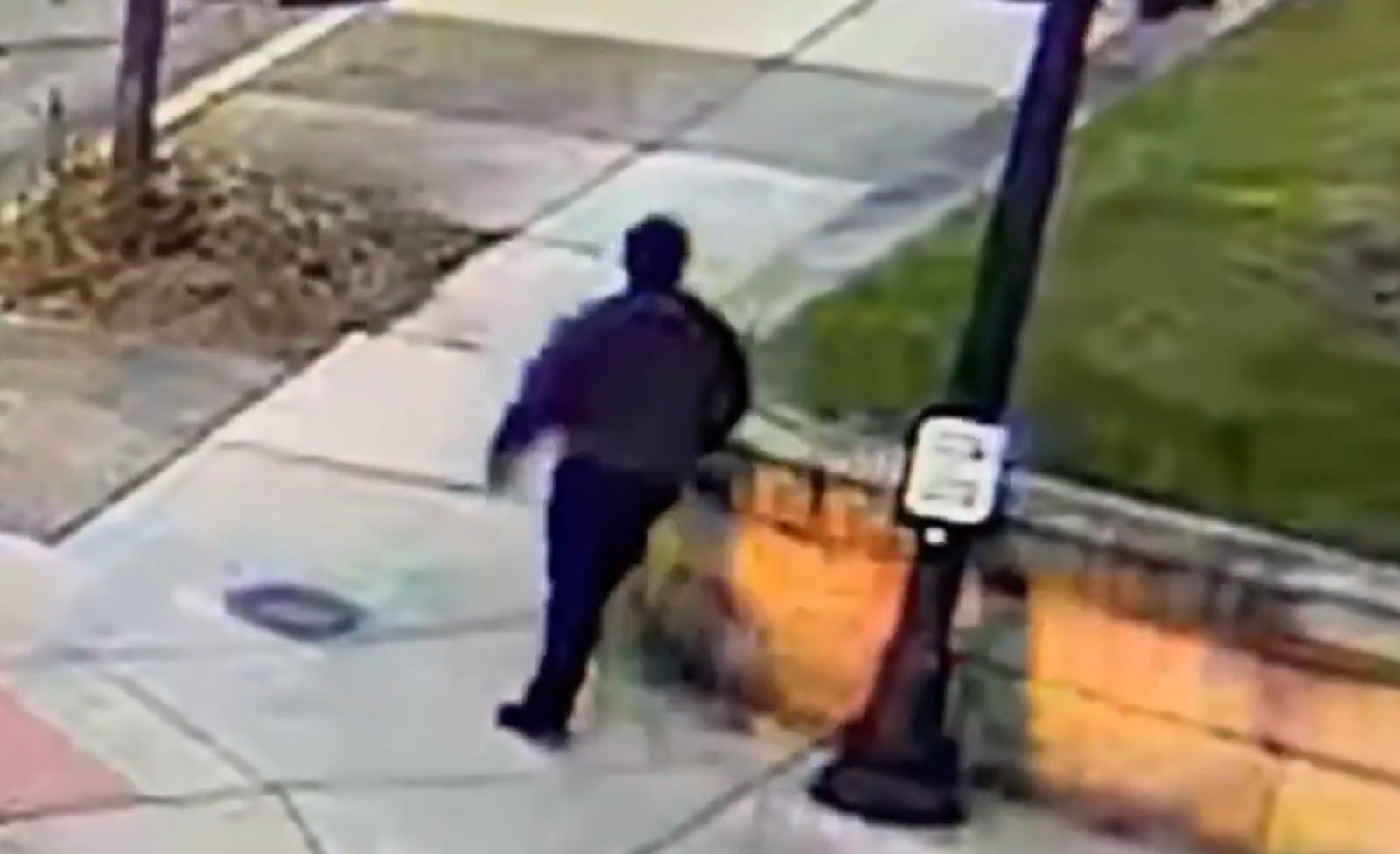 VÍDEO do suspeito de abrir fogo na Universidade Brown, nos EUA, é divulgado pela polícia