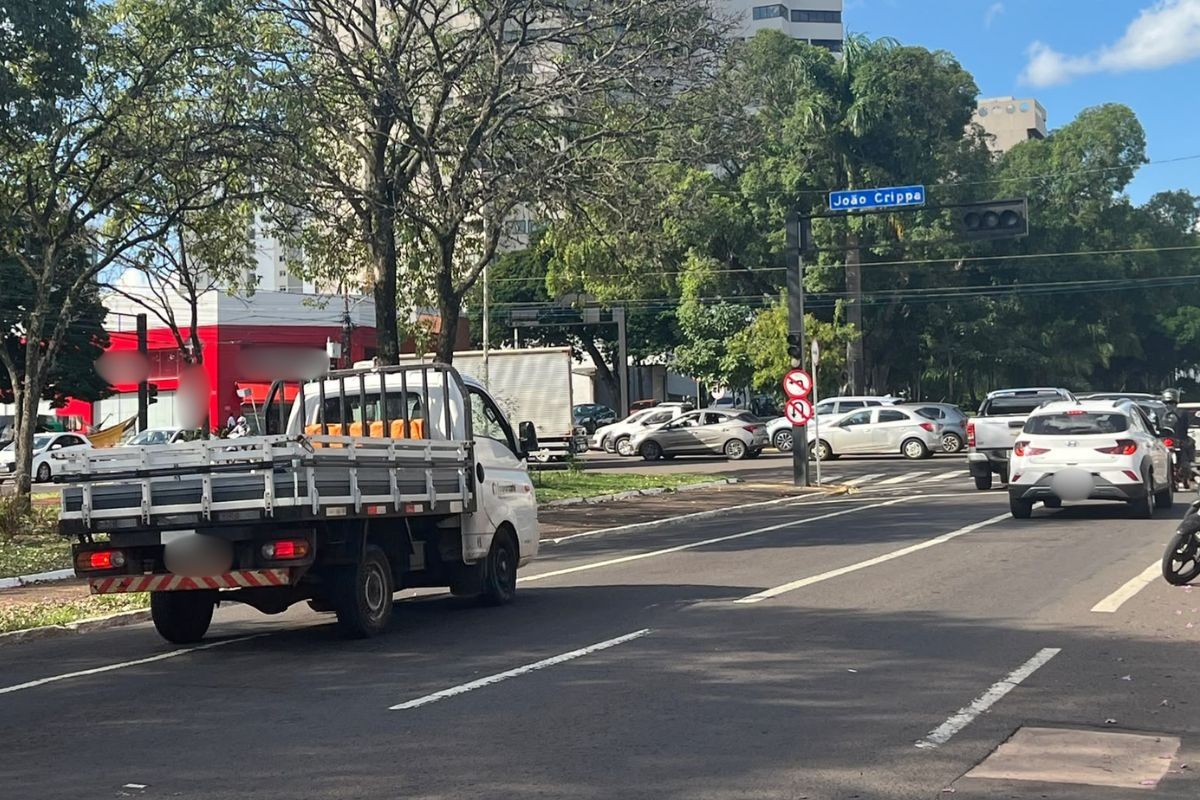 Apagão atinge semáforos e causa lentidão no trânsito de Campo Grande