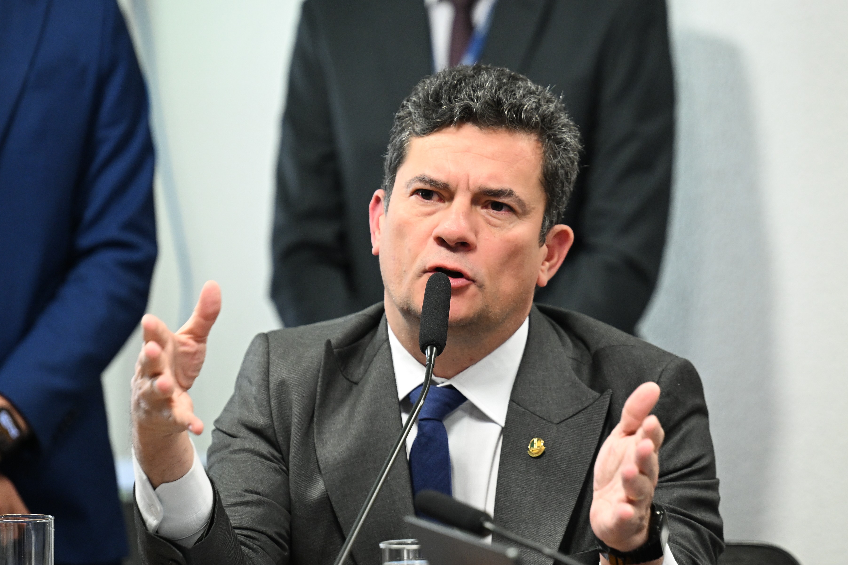 Eleições 2026 no PR: Sergio Moro se reúne com forças de segurança, médicos e não confirma presença em debate