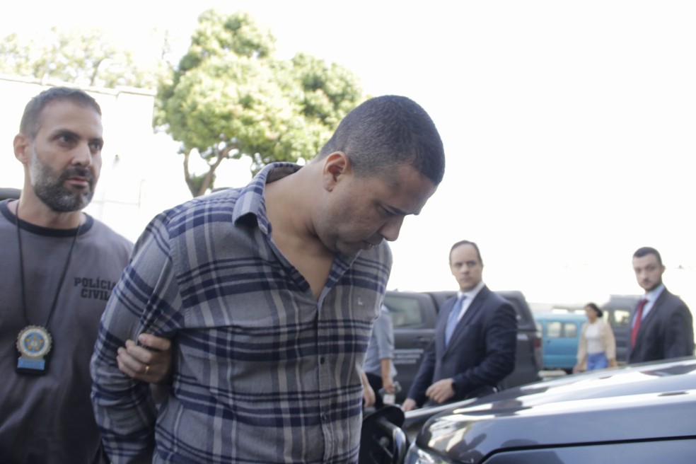 Bruno Rodrigues, acusado de ser o assassino do ator Jeff Machado, foi preso na manhã desta quinta-feira (16), no morro do Vidigal, zona sul do Rio de Janeiro. — Foto: CARLOS ELIAS JUNIOR/FOTOARENA/FOTOARENA/ESTADÃO CONTEÚDO