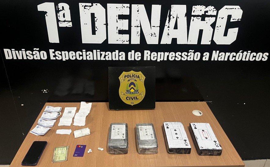 Suspeita de tráfico interestadual é presa em rodoviária com porções de cocaína e crack