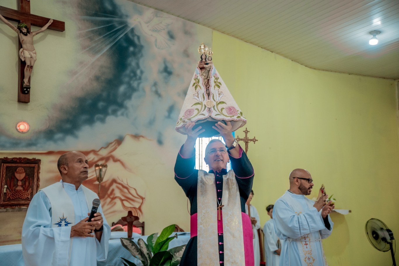 Noite de Louvor marca preparação para a visita da Imagem Peregrina de N. Sra. de Nazaré em Santarém