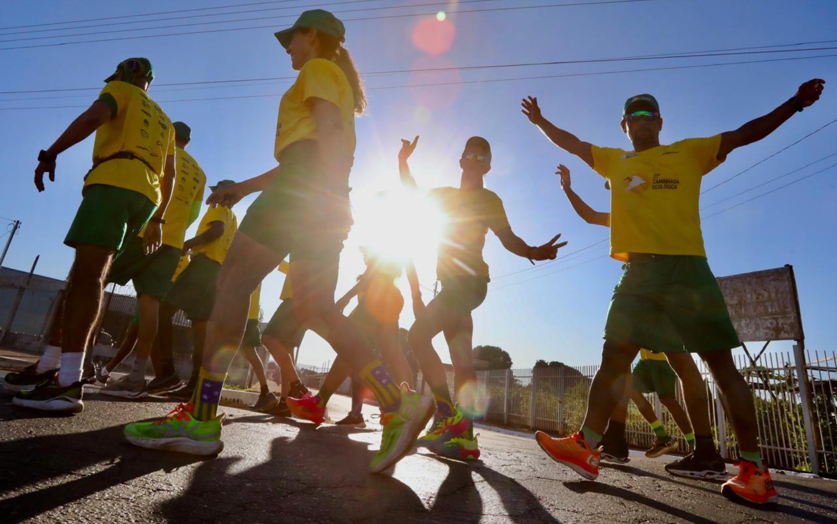Mais de 300 km de percurso e ações de preservação ambiental: Caminhada Ecológica reúne mais de 20 atletas em Goiás