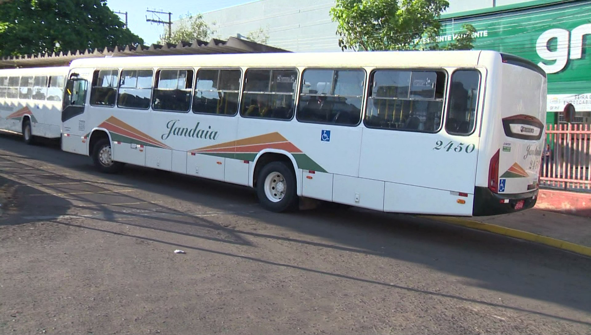 Tarifas de ônibus intermunicipais e suburbanos ficam 5,32% mais caras a partir desta terça-feira