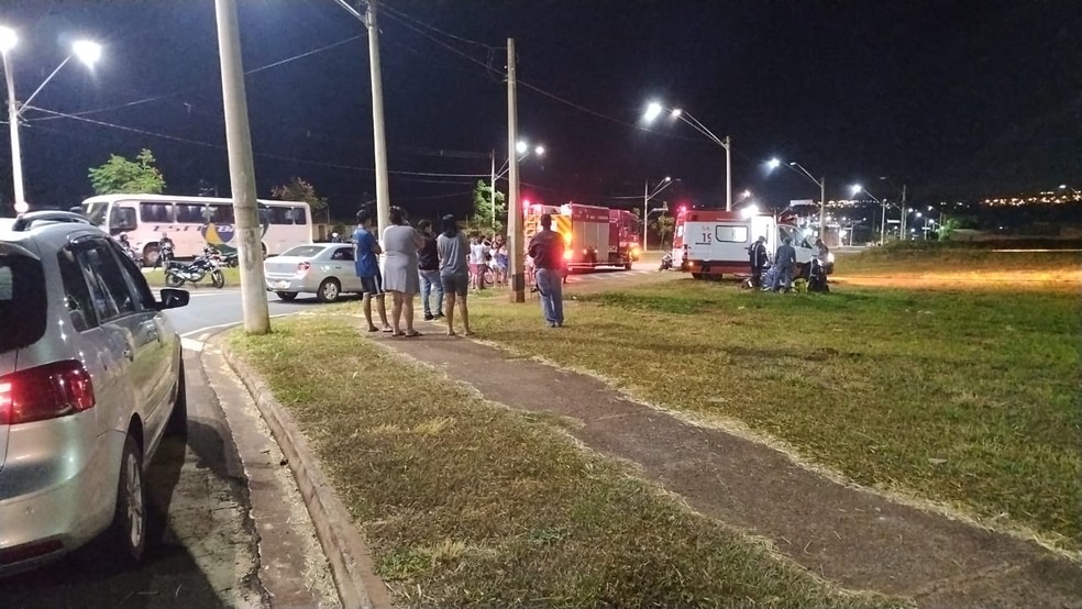 Equipes de resgate tentaram reanimar adolescente em Barretos por 25 minutos, mas ele não resistiu. — Foto: Redes sociais