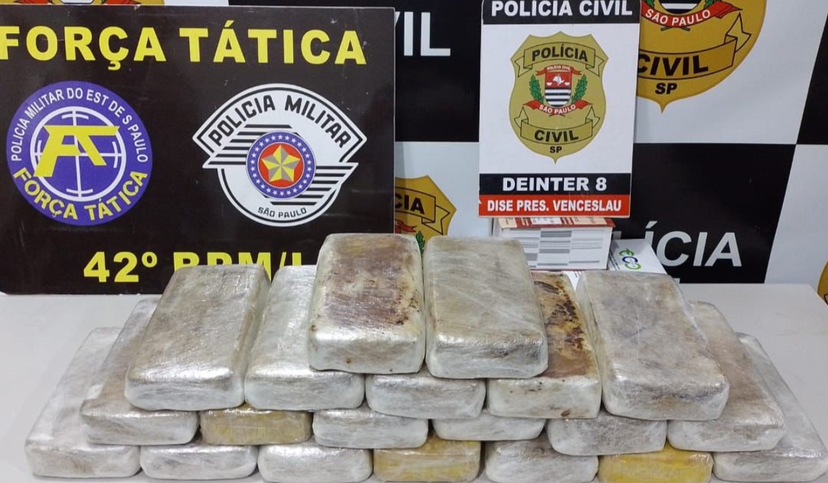 Bolivianas são flagradas com mais de 20 kg de pasta base de cocaína presas no corpo em ônibus