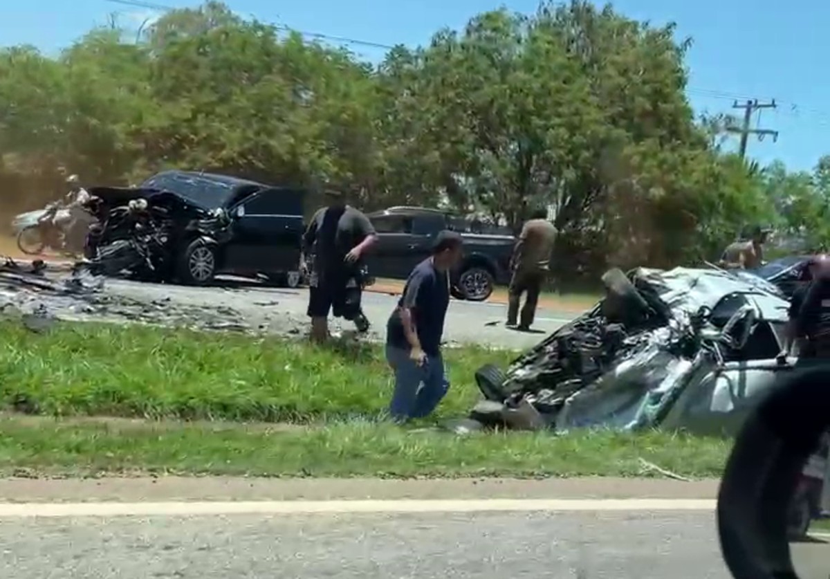 Vítima fica presa às ferragens após acidente em rodovia de Tatuí