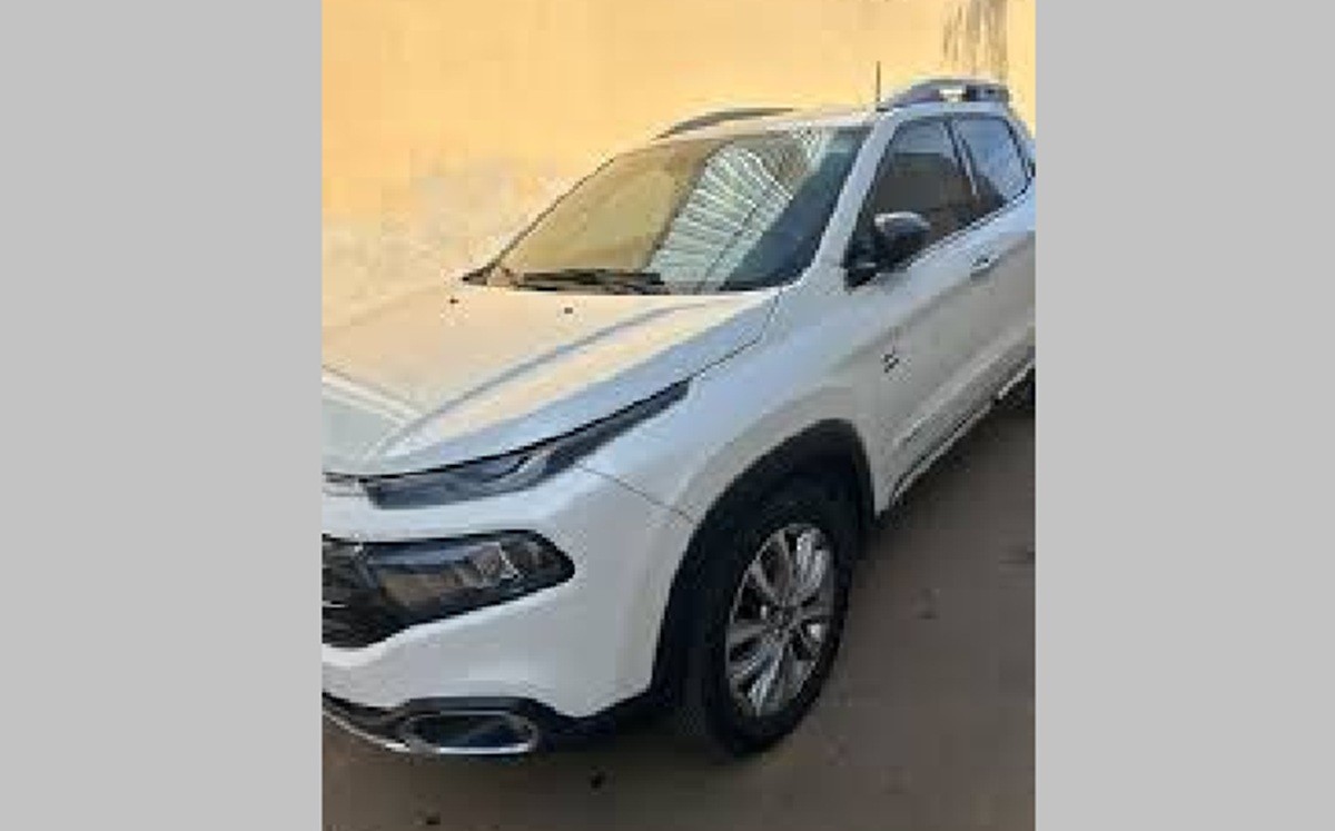 Carro da Prefeitura de São José de Ubá é roubado na BR-116; criminosos fizeram disparos