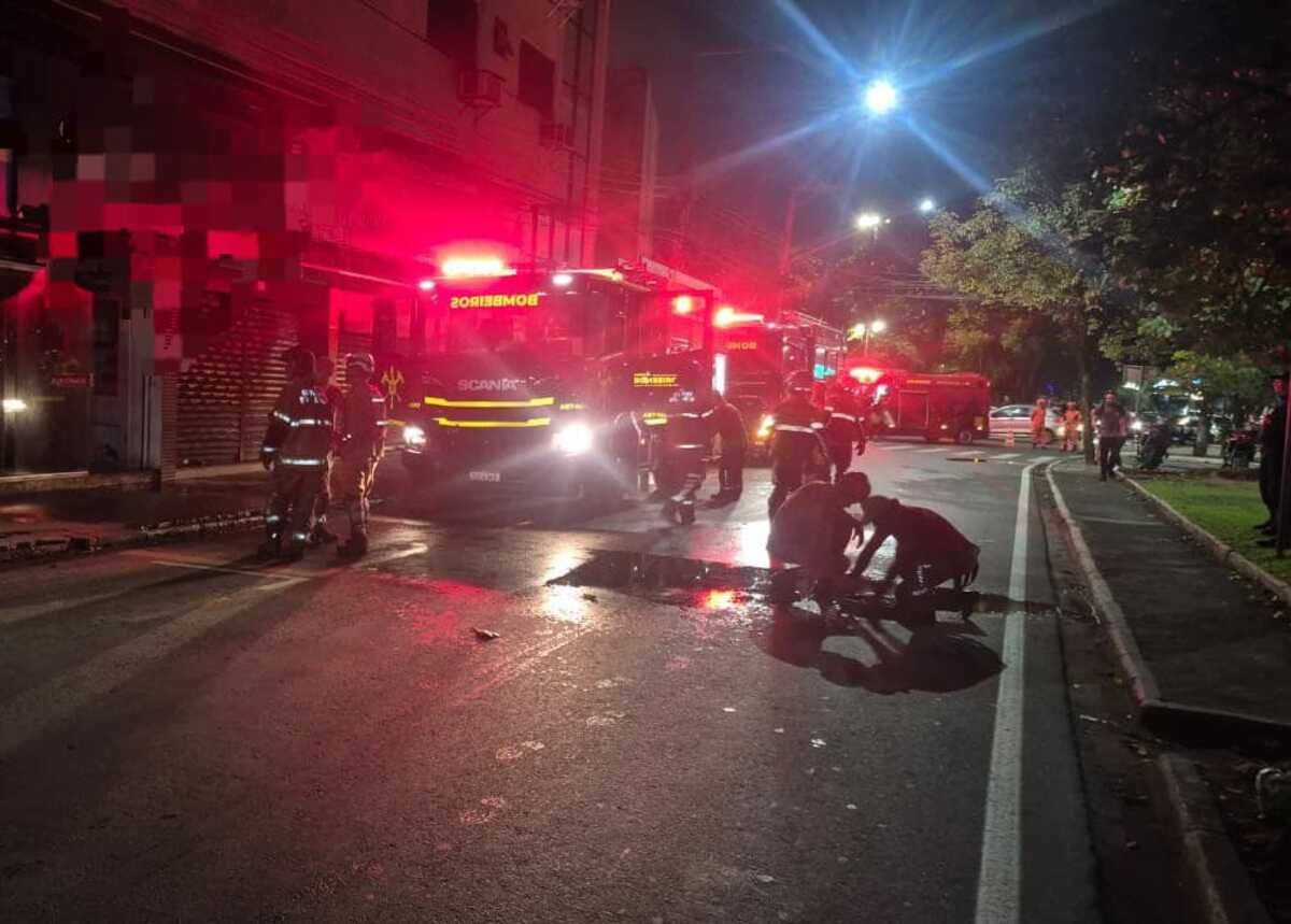 Incêndio atinge estabelecimento comercial em Volta Redonda
