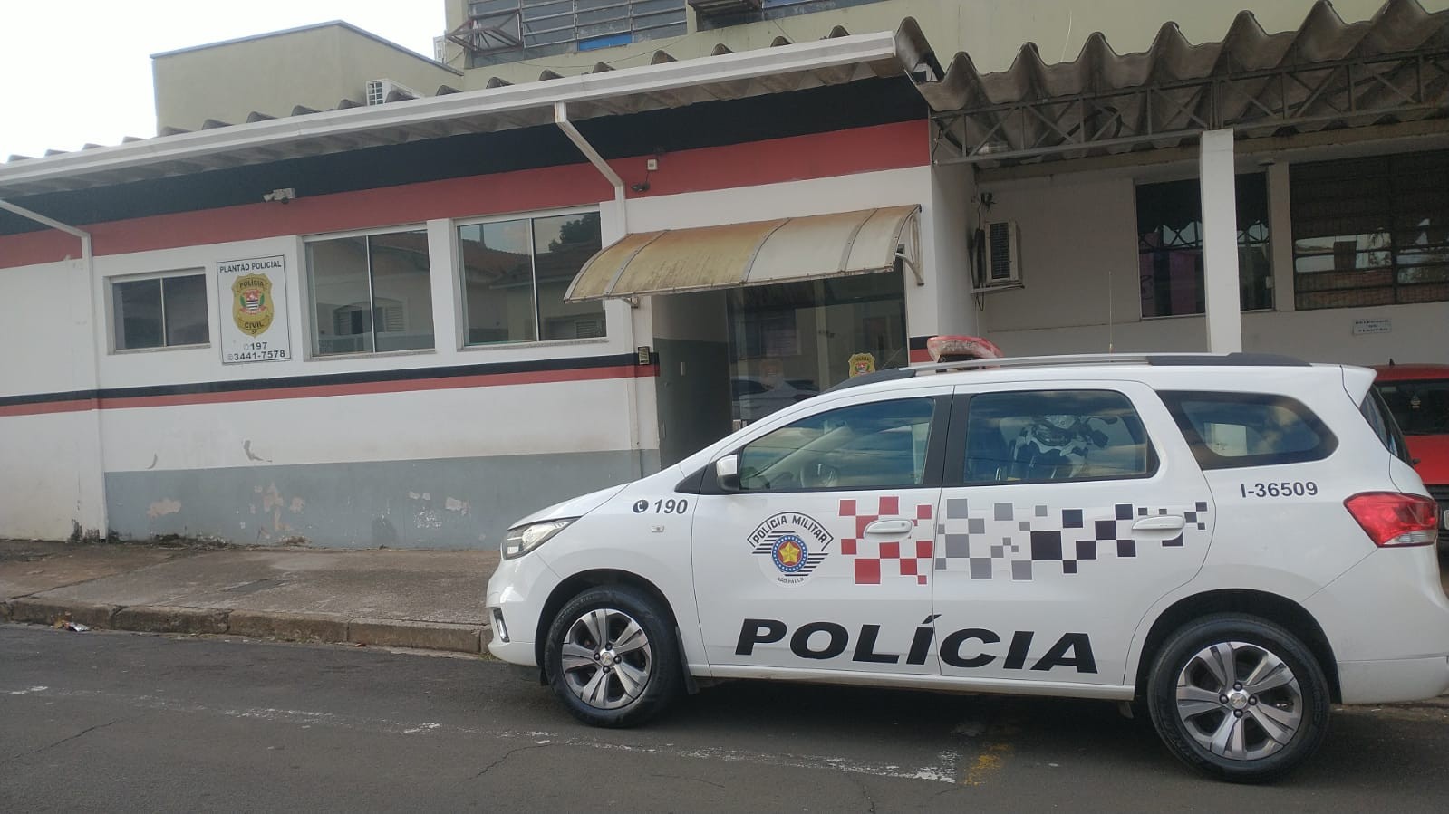 Senha do celular: marido é preso suspeito de agredir mulher durante briga para ver aparelho em Iracemápolis, diz PM