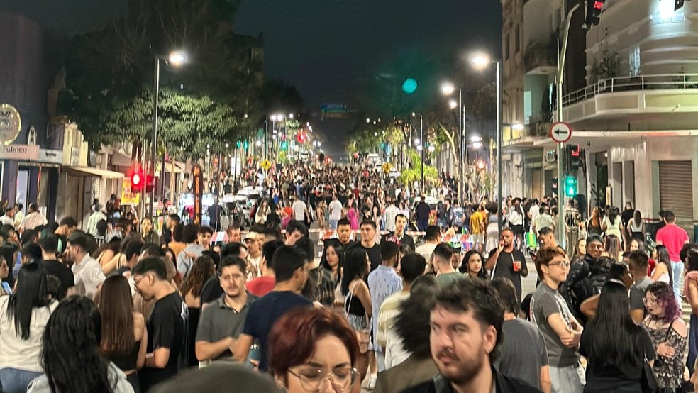 Rua 14 de Julho ficou interditado para o público. — Foto: Lucas Oliver/TV Morena