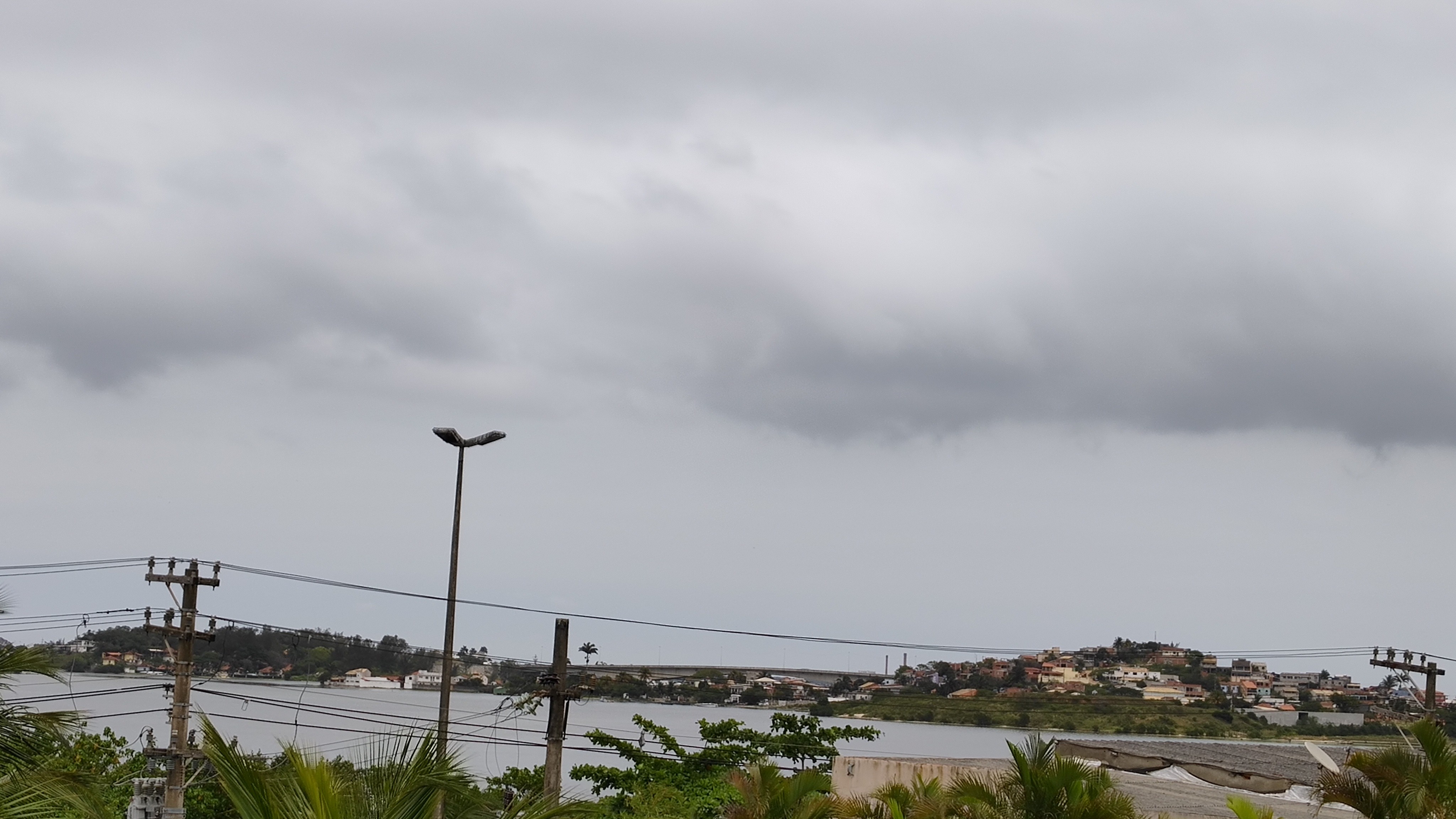 Previsão é de tempo fechado e chuva neste fim de semana em Cabo Frio e outras cidades da Região dos Lagos