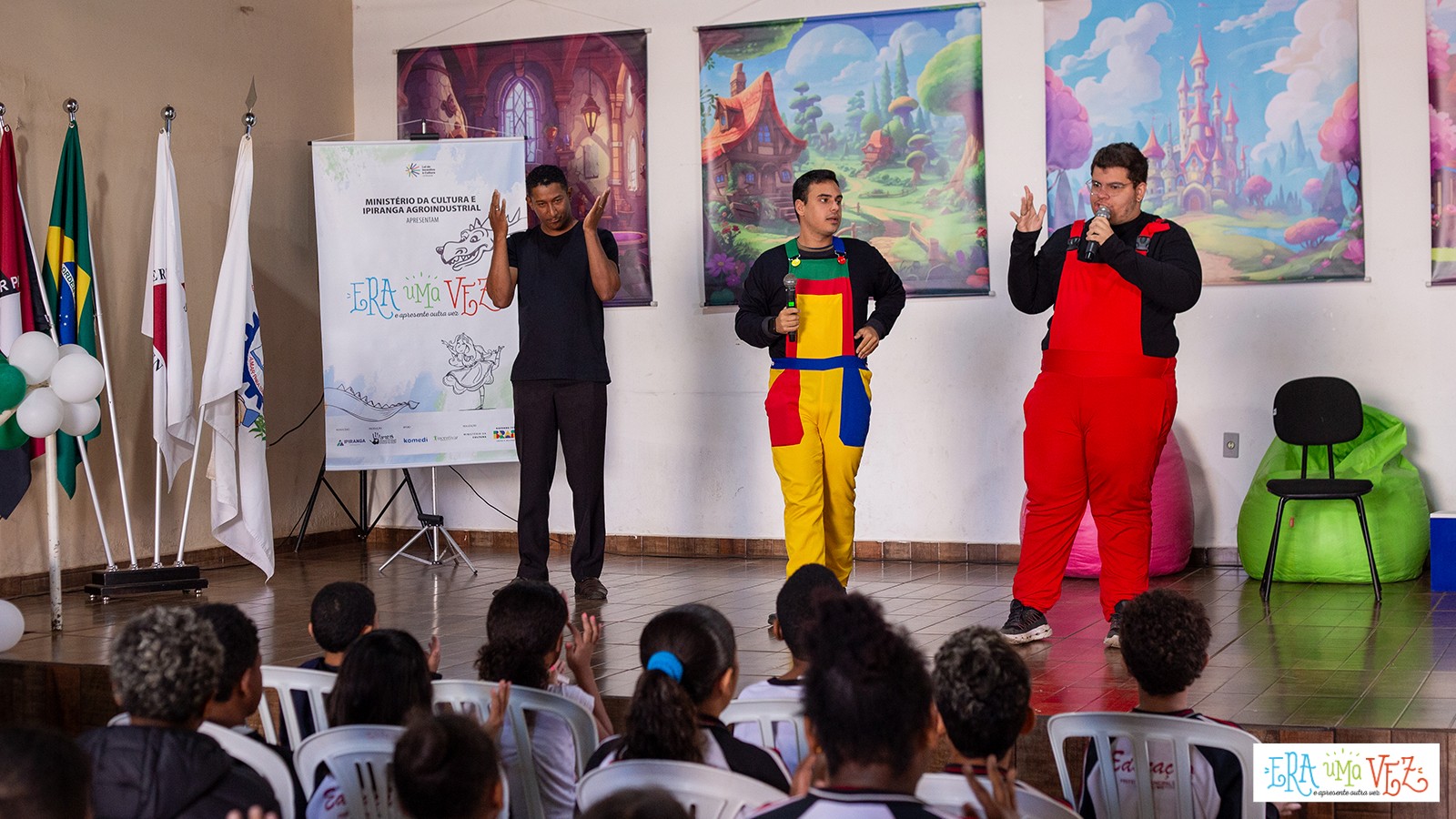 Projeto “Era uma vez...e apresente outra vez” foi apresentado em escolas de Passos/MG