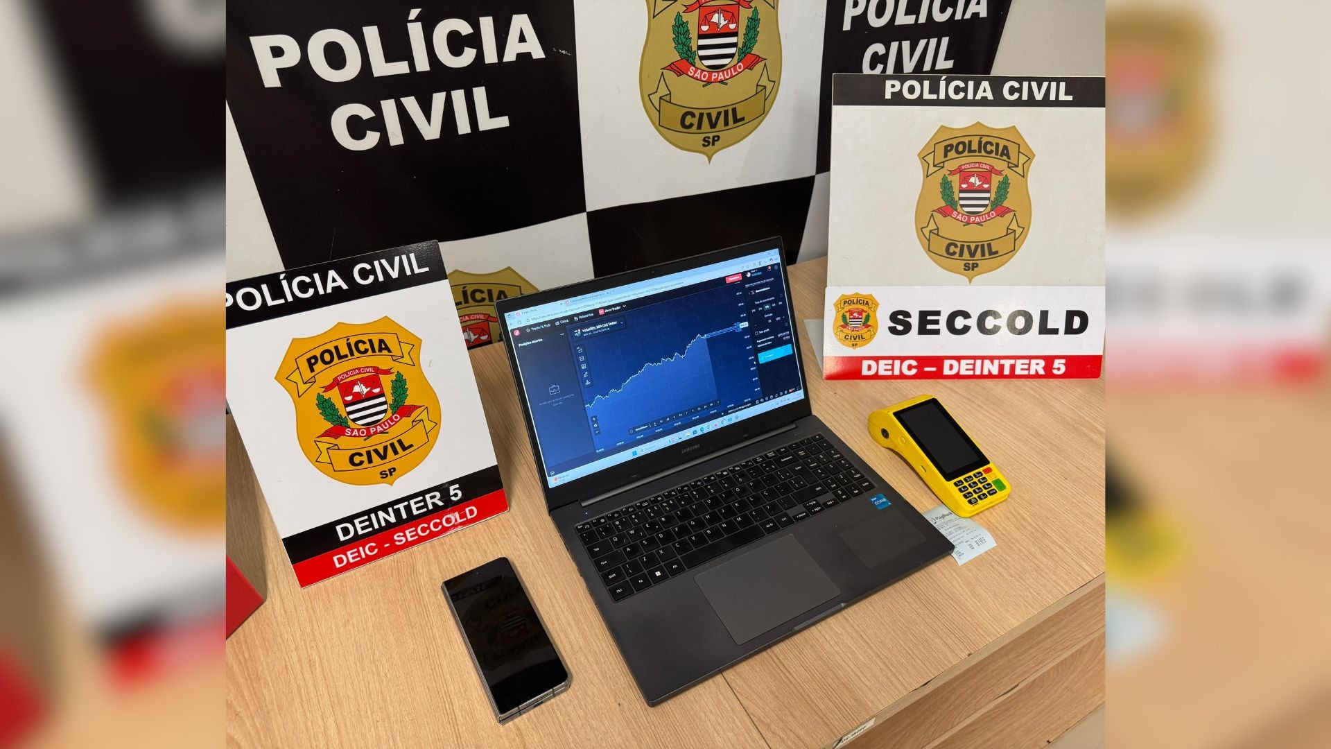 Suspeito de aplicar golpe em empresário que perdeu meio milhão de reais morava com a vítima, diz polícia