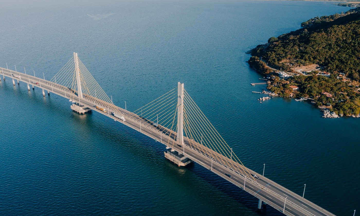 Ponte Anita Garibaldi, cartão-postal de Laguna, é interditada para reparo emergencial no Sul de SC