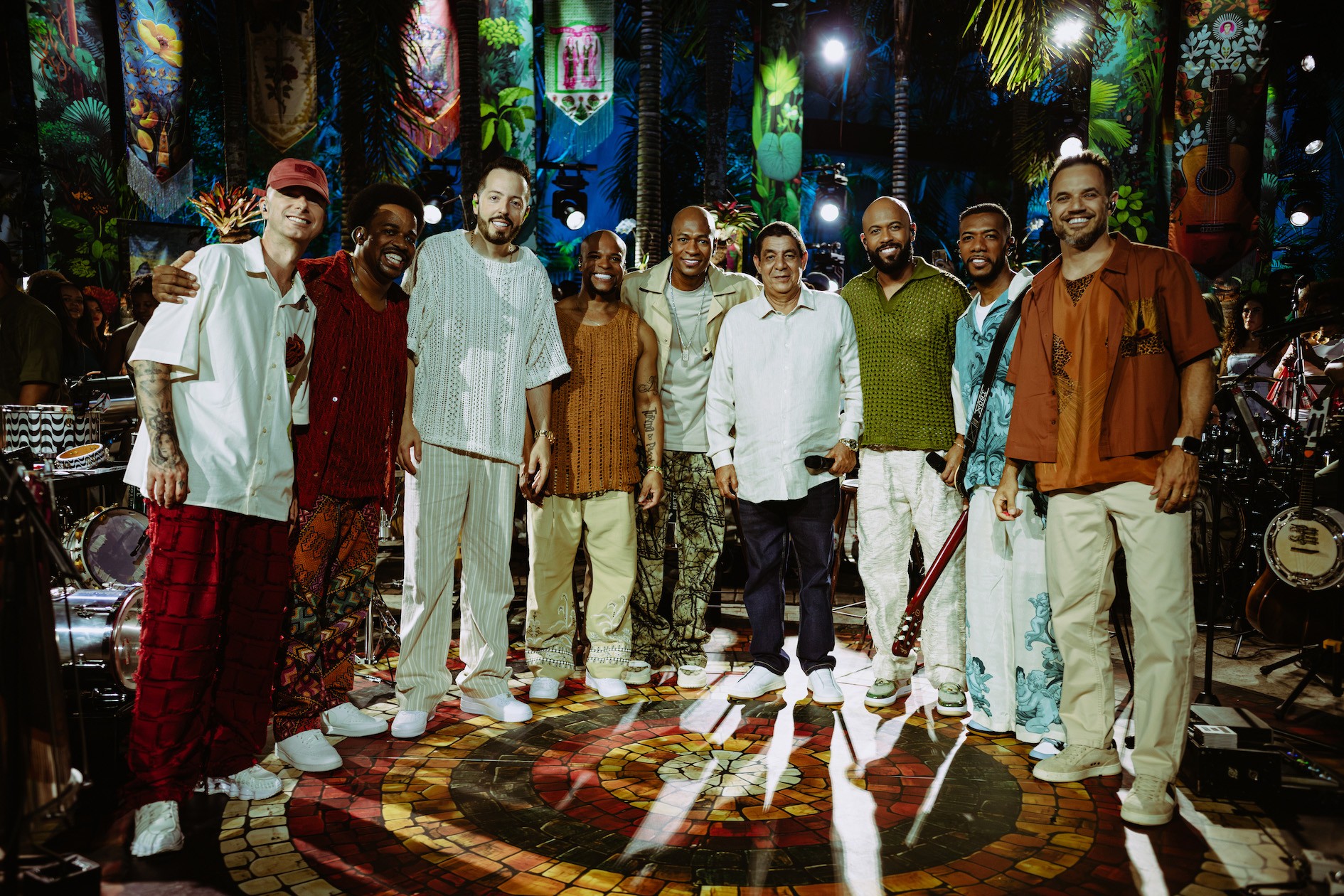 Álbum da Turma do Pagode com os sucessos de Zeca Pagodinho coroa ano de valorização da obra do compositor