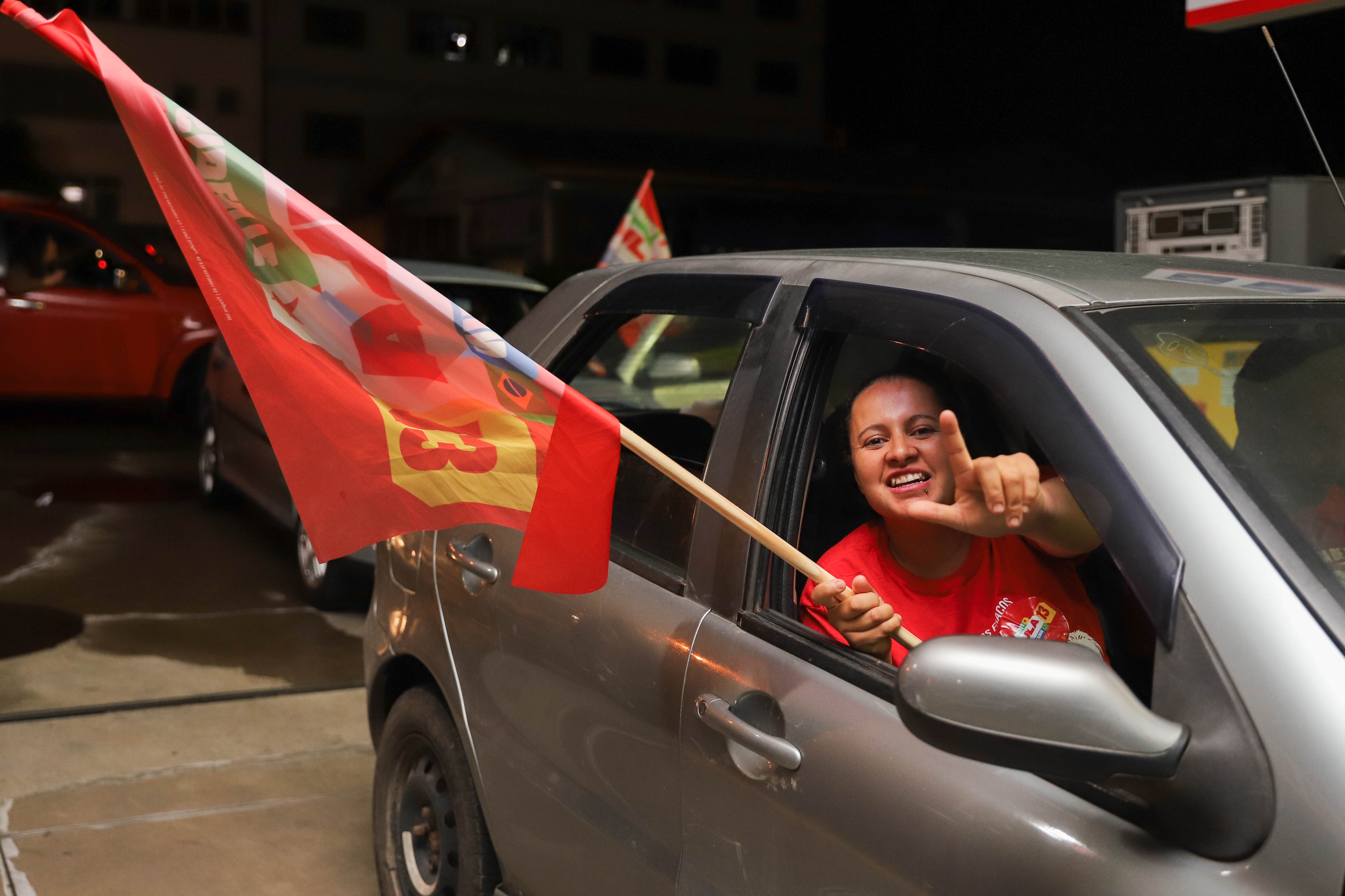 Apoiadores de Lula celebram na cidade mais bolsonarista do país; Flávio teve 90,56% dos votos em Nova Pádua, no RS