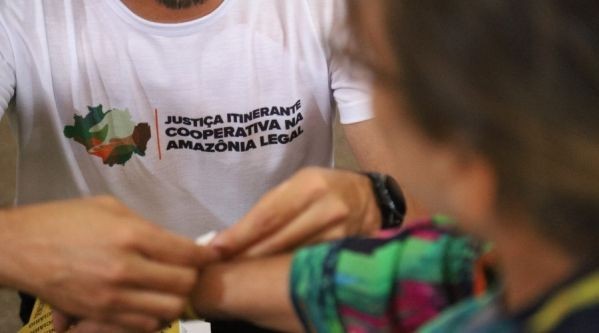 Mutirão leva serviços de Justiça, saúde e emissão de documentos para moradores do Marajó