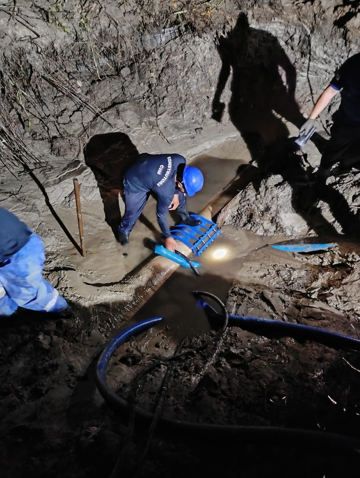 Moradores, comerciantes e turistas enfrentam falta de água em Guaratuba