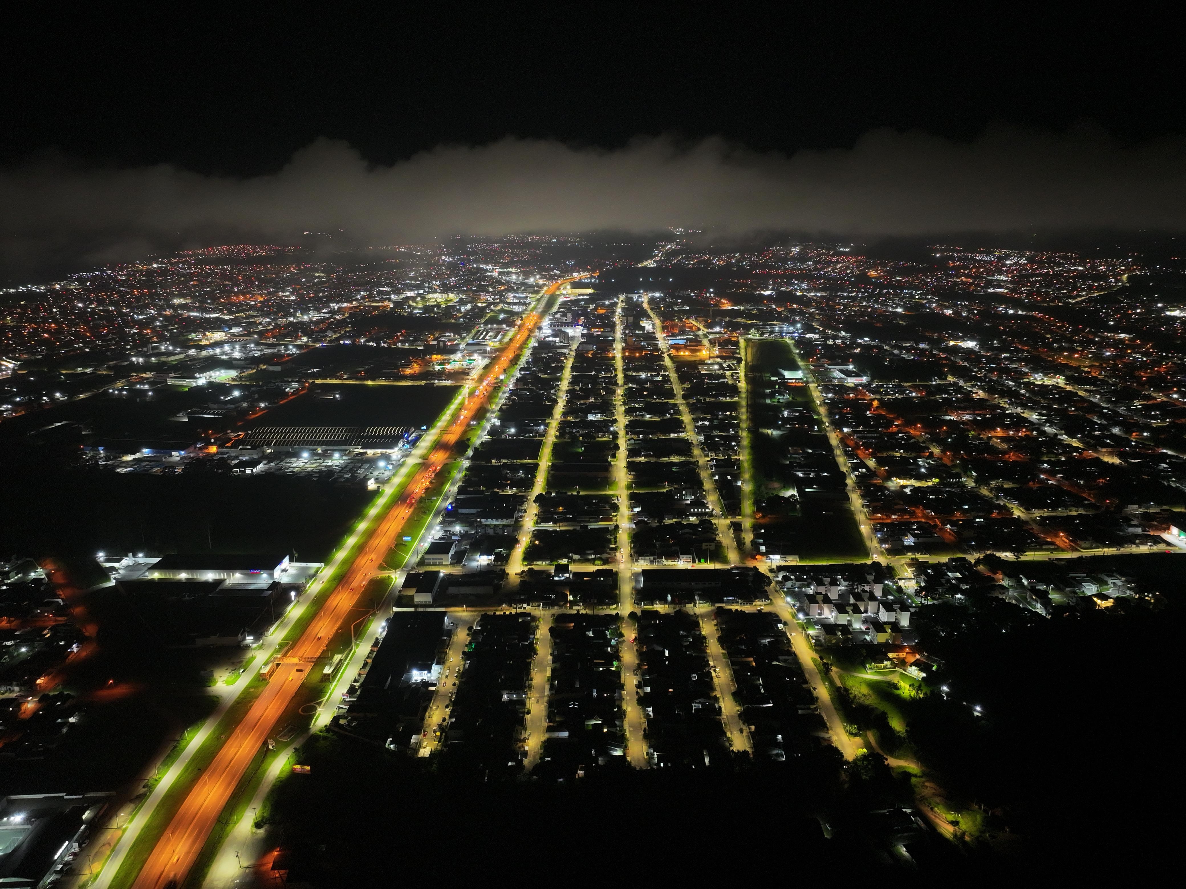 Fazenda 100% LED avança com 6000 lâmpadas trocadas e app próprio
