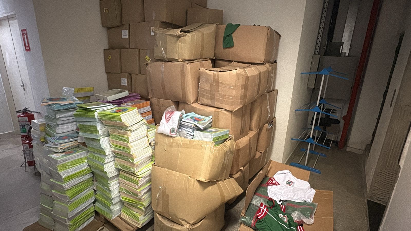 TCE faz fiscalização surpresa em 300 escolas municipais de SP