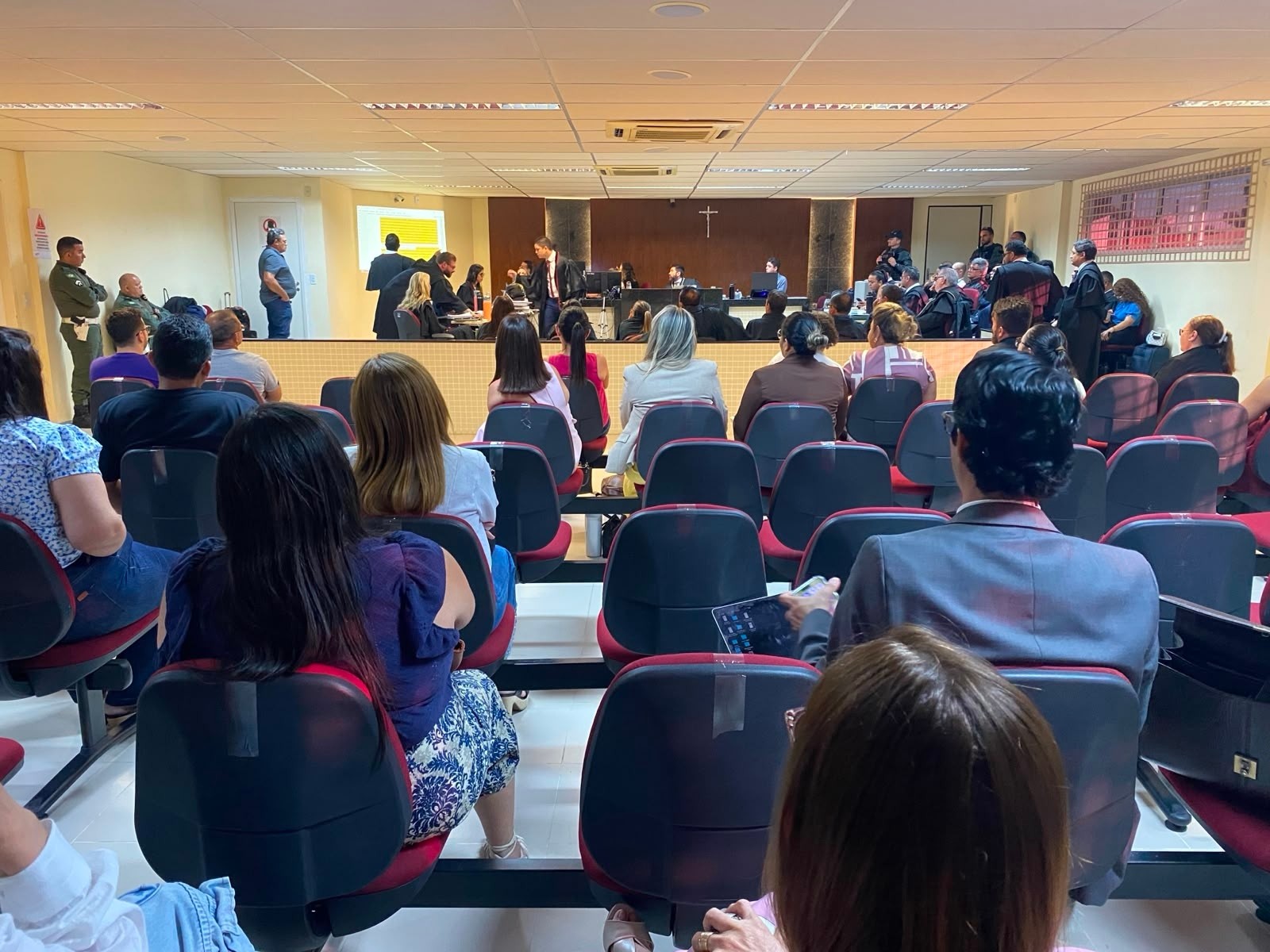 Caso Kaianne: julgamento dos réus é suspenso após 19 horas de sessão e retorna nesta quarta