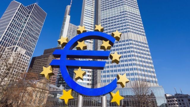 União Europeia fecha acordo para oferecer 50 bilhões de euros à Ucrânia
