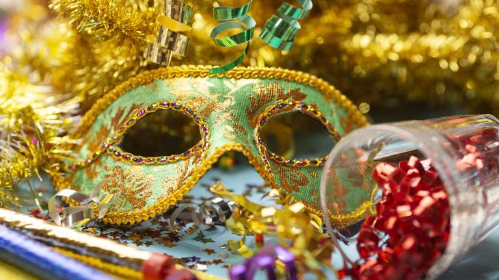 Banho da Dorotéia deve receber 10 mil pessoas durante 9 horas de pré-carnaval em Varginha; veja a programação