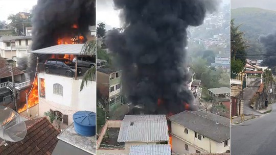 Ônibus de transporte municipal pega fogo em Petrópolis - Foto: (Reprodução redes sociais)