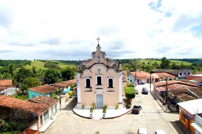 Mulher morre após ser esfaqueada pelo marido na véspera de Natal