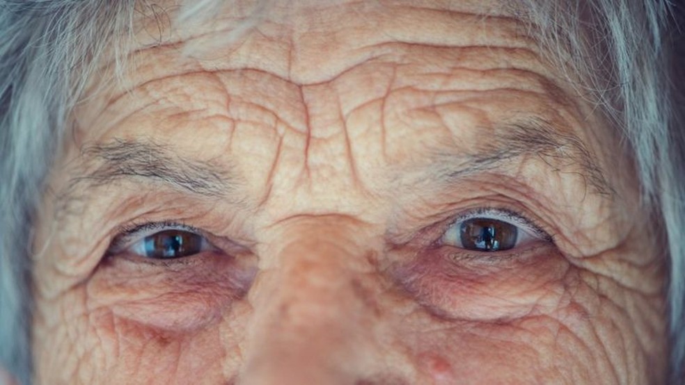 Na Espanha, 44,1% das mulheres com mais de 85 anos vivem sozinhas — Foto: GETTY IMAGES via BBC