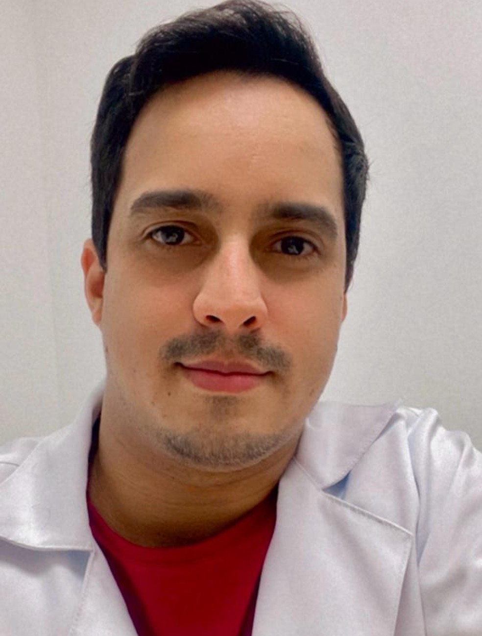 Everton Delgado, de 32 anos, trancou o curso de medicina porque não conseguiu o financiamento — Foto: Arquivo pessoal
