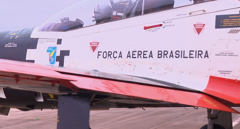 40 anos do T-27: conheça a história do avião usado para formação de cadetes pela AFA de Pirassununga — Foto: Renan Cicconelo/EPTV