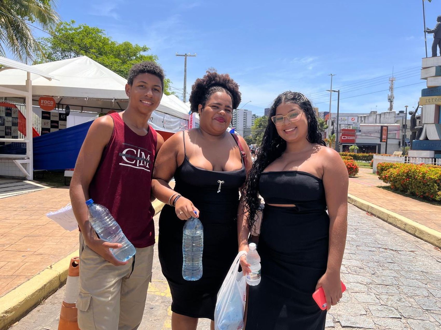 Segundo dia do Enem em Aracaju: candidatos enfrentam calor para fazer as provas de matemática e ciências da natureza