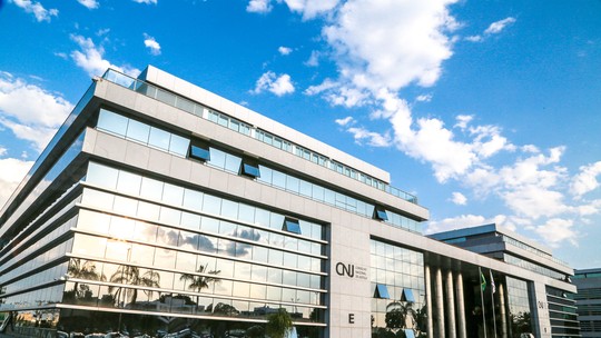 Inscrições para o 2º ENAC abrem nesta terça; prova é exigida para prestar concurso de cartório - Exame está previsto para o dia 28 de setembro em todas as capitais brasileiras; ele terá 100 questões de múltipla escolha sobre várias áreas do direito. 