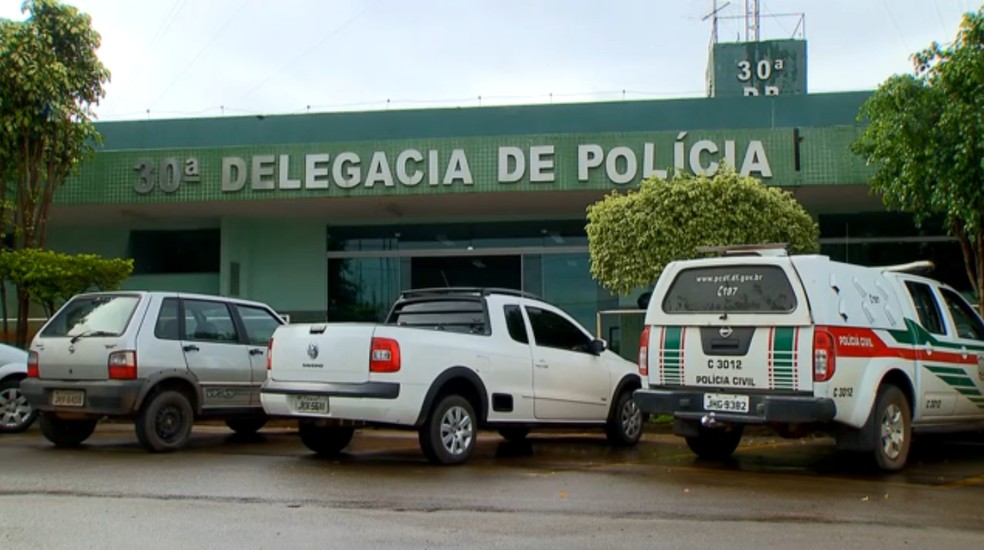 Fachada da 30ª Delegacia de Polícia (São Sebastião), no Distrito Federal — Foto: TV Globo/Reprodução