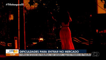 Jovens enfrentam dificuldades para ingressar no mercado de trabalho