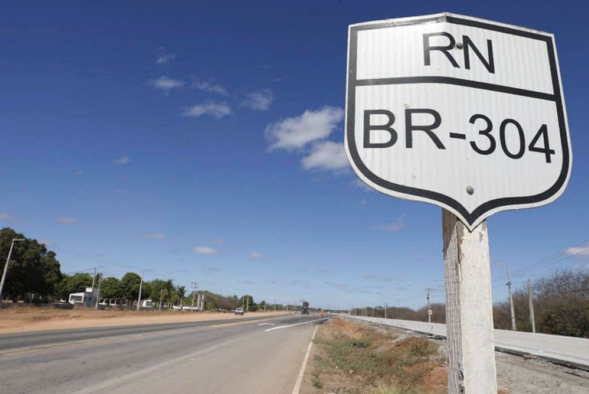 Passageiro de moto morre em acidente na BR-304, em Mossoró; motorista fugiu