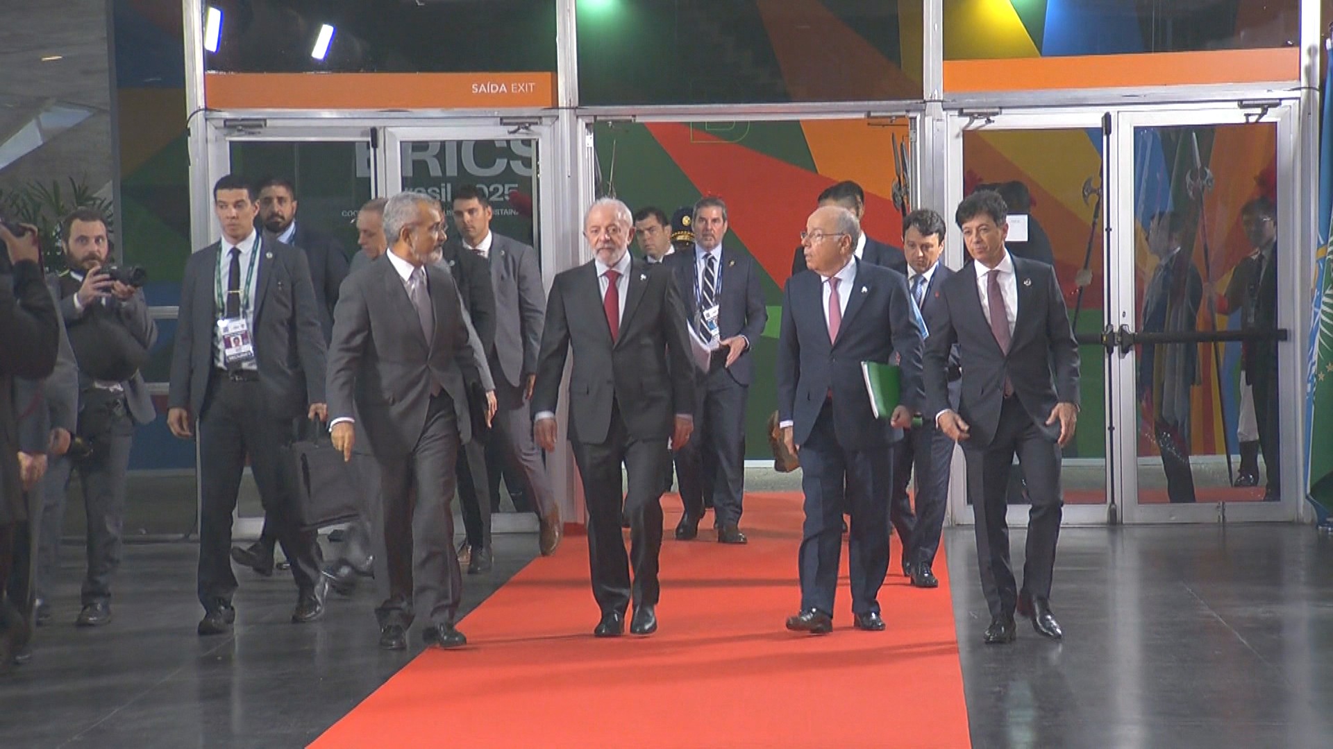 Chefes de Estado começam a chegar ao encontro do Brics; SIGA