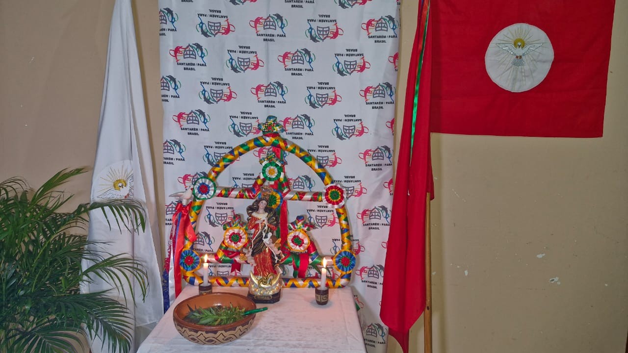 Tradição: Alvorada do Sairé visita casas e acorda moradores de Alter do Chão para o rito religioso