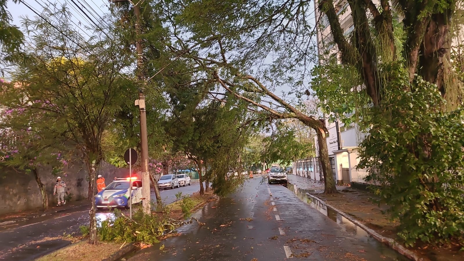 Chuva causa transtornos em Itatiaia e Resende