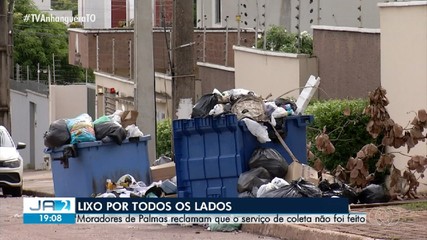 Sem coleta, lixos se acumulam nas portas das casas e comércios de Palmas